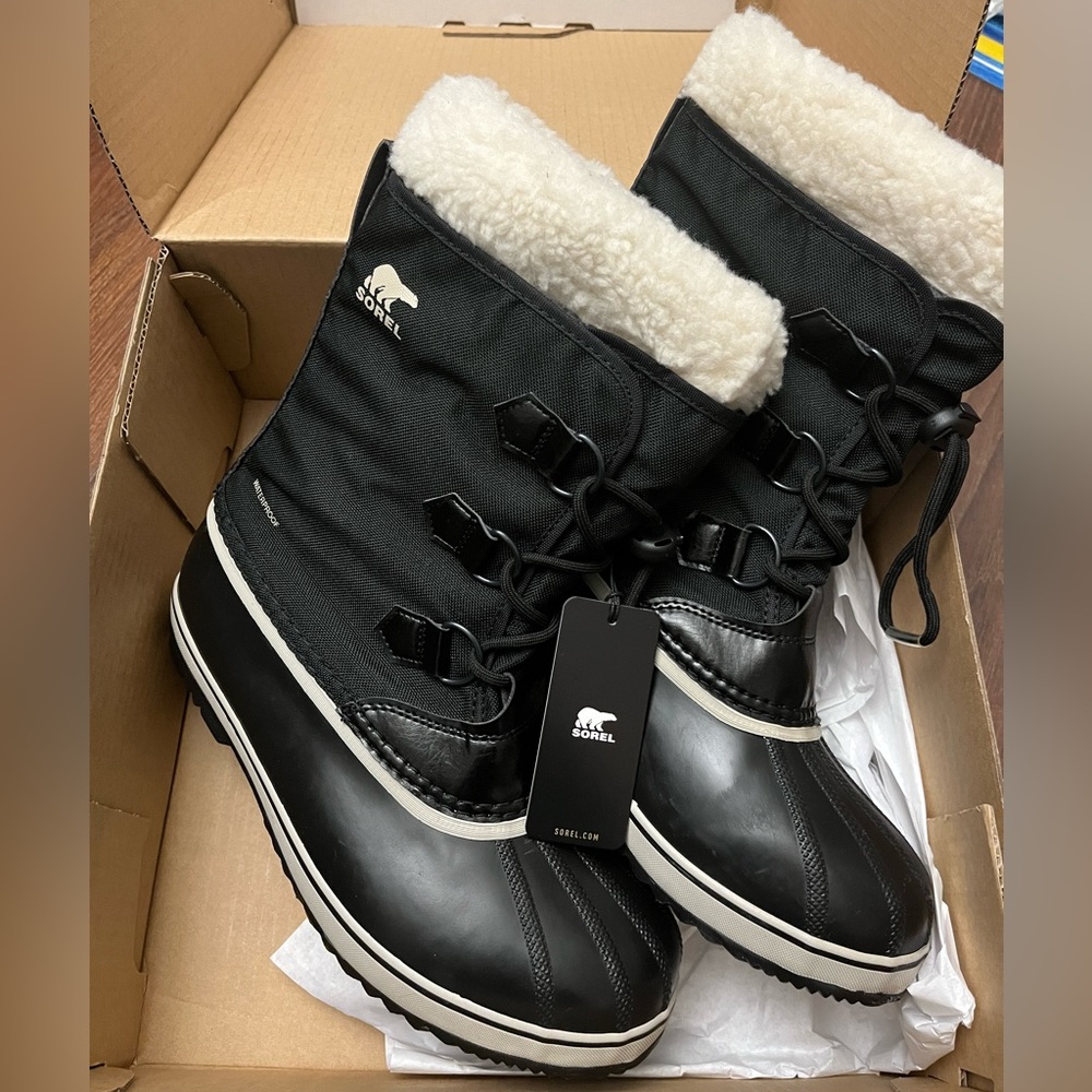 New Sorel waterproof snow boot